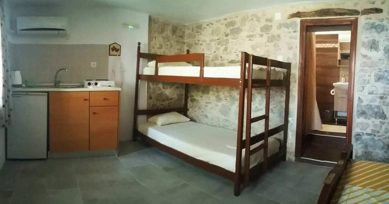 Spiros Apartments Λιβάδια Εξωτερικό φωτογραφία